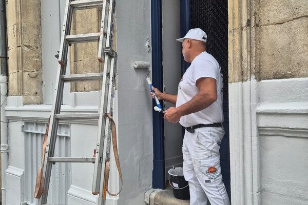 Artisan DEBORD FINITION PEINTURE BORDEAUX