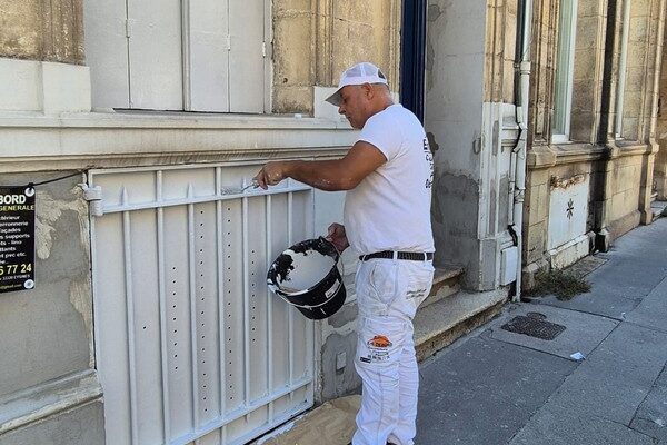 Artisan DEBORD PEINTURE SOUBASSEMENT BORDEAUX